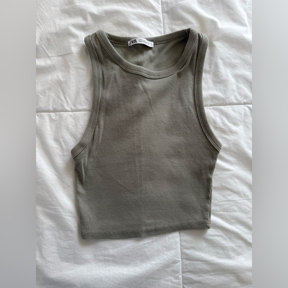 Zara Basic Rib Tank Top - Picture 3 of 5